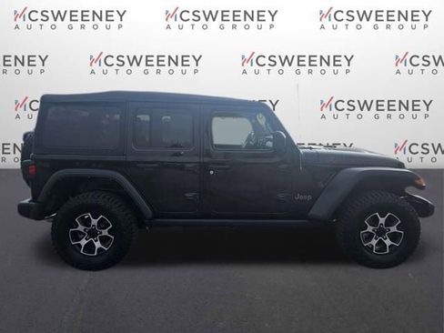 Used 2021 Jeep Wrangler Unlimited Rubicon w/ Cold Weather Group AWD/4WD image 6