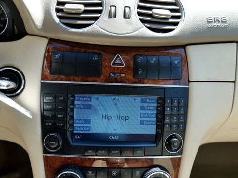 Used 2007 Mercedes-Benz CLK 350 2dr Coupe 3.5L image 23