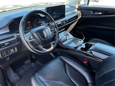 Used 2023 Lincoln Nautilus AWD w/ Premium Package image 16