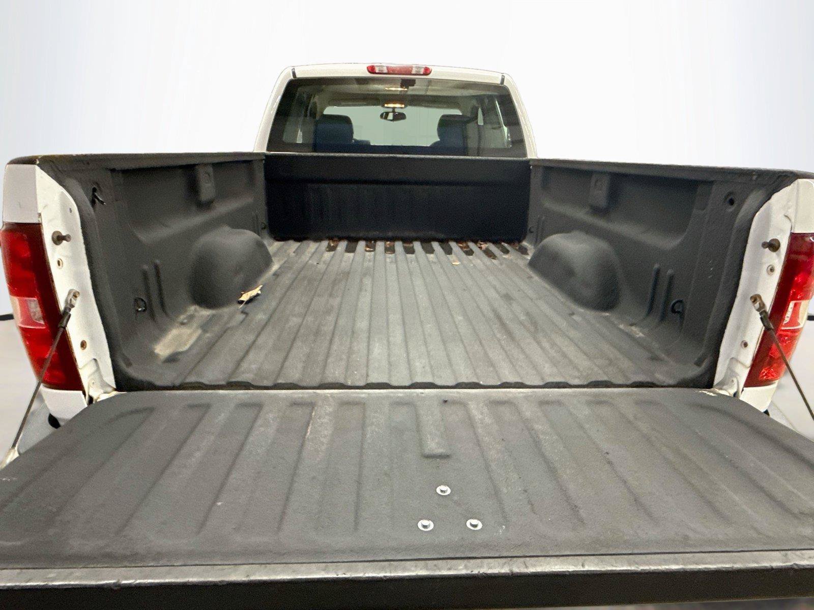 Used 2009 Chevrolet Silverado 2500 W/T AWD/4WD image 15