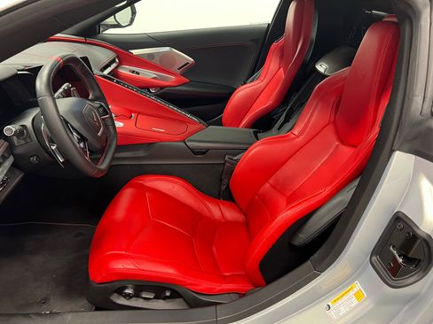 Used 2021 Chevrolet Corvette Stingray Preferred Cpe w/ Chrome Exterior Badge Package image 4