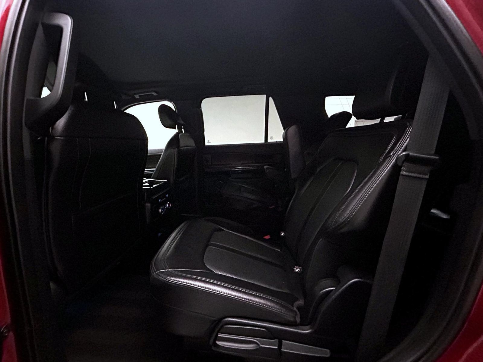 Used 2021 Ford Expedition Limited AWD/4WD image 20