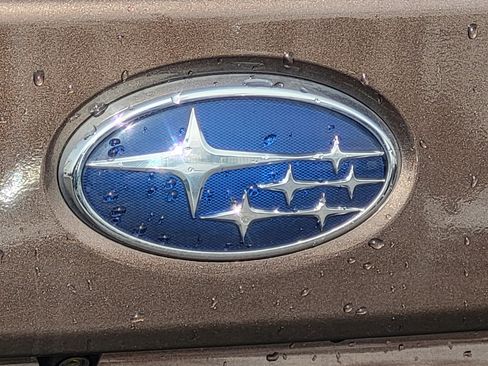 Used 2019 Subaru Outback 2.5i Touring image 11