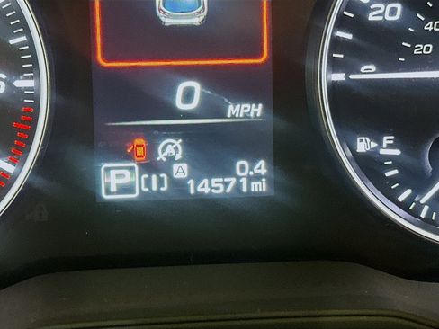 Used 2024 Subaru Crosstrek 2.0i Premium image 19