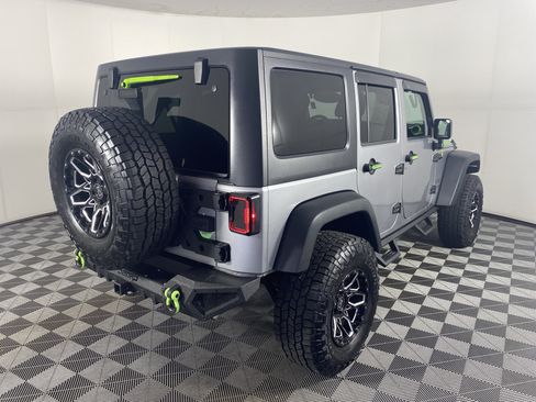 Used 2018 Jeep Wrangler Unlimited Sport S AWD/4WD image 6
