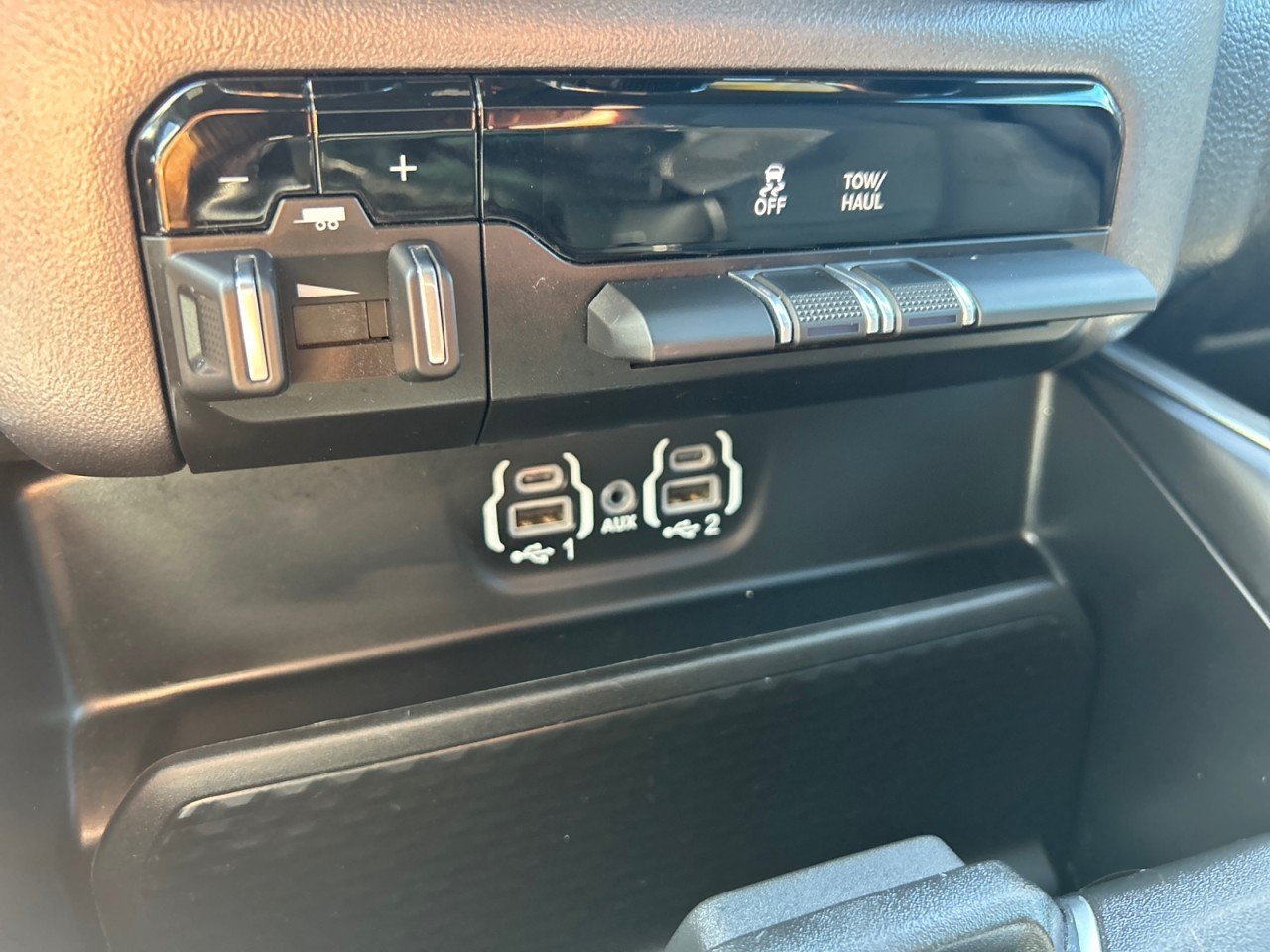 Used 2024 RAM 1500 Big Horn AWD/4WD image 13