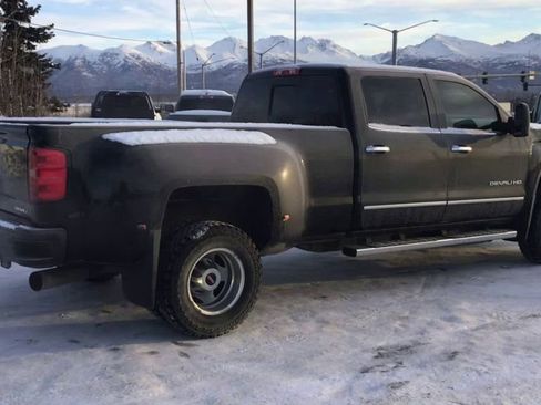 Used 2015 GMC Sierra 3500 Denali image 8