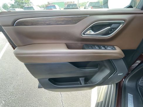Certified 2022 Chevrolet Suburban High Country AWD/4WD image 23