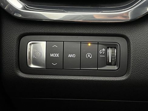 Used 2025 GMC Acadia Denali w/ LPO, All-Weather Package AWD/4WD image 26