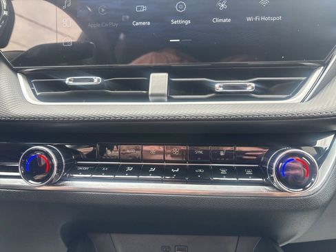 New 2026 Chevrolet Equinox LT w/ Convenience Package II image 17