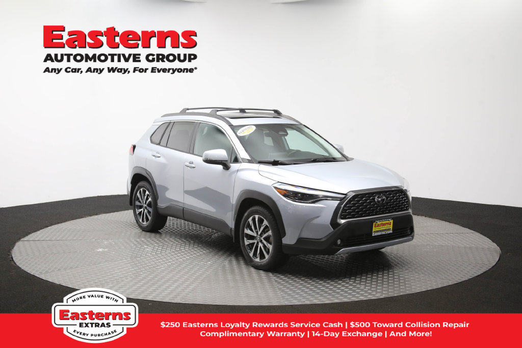 Used 2023 Toyota Corolla Cross XLE w/ Convenience Package AWD/4WD image 53