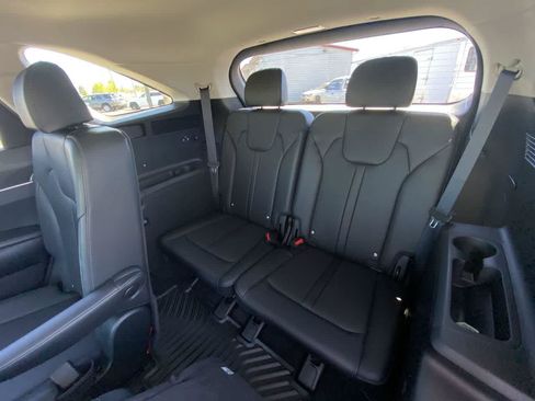 Used 2025 Kia Sorento EX w/ Panoramic Sunroof Package AWD/4WD image 24