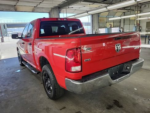 Used 2022 RAM 1500 Classic SLT image 2