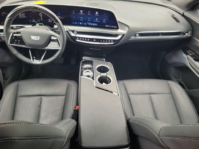 Certified 2024 Cadillac Lyriq Luxury AWD/4WD image 25