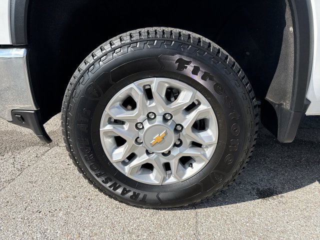 Used 2023 Chevrolet Silverado 2500 LT AWD/4WD image 10