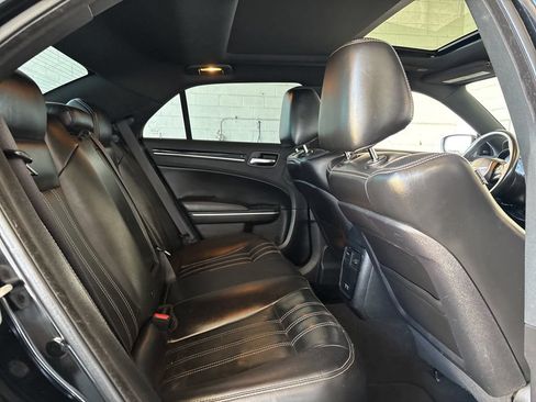 Used 2022 Chrysler 300 S RWD image 17