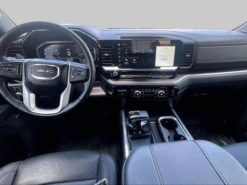 Used 2024 GMC Sierra 1500 SLT AWD/4WD image 16