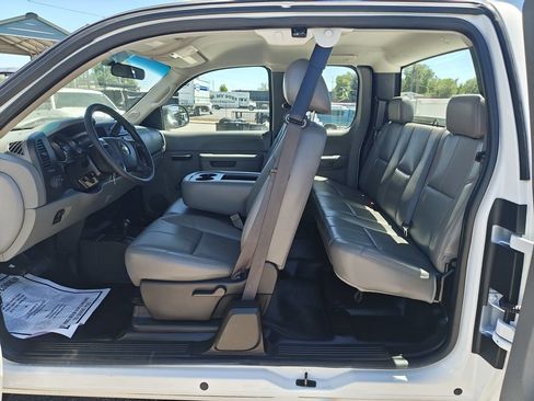 Used 2013 Chevrolet Silverado 3500 W/T AWD/4WD image 11