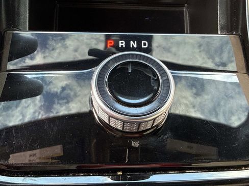 Used 2023 Jeep Grand Cherokee Limited w/ Luxury Tech Group II RWD image 35