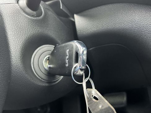 New 2025 Kia Soul LX image 28