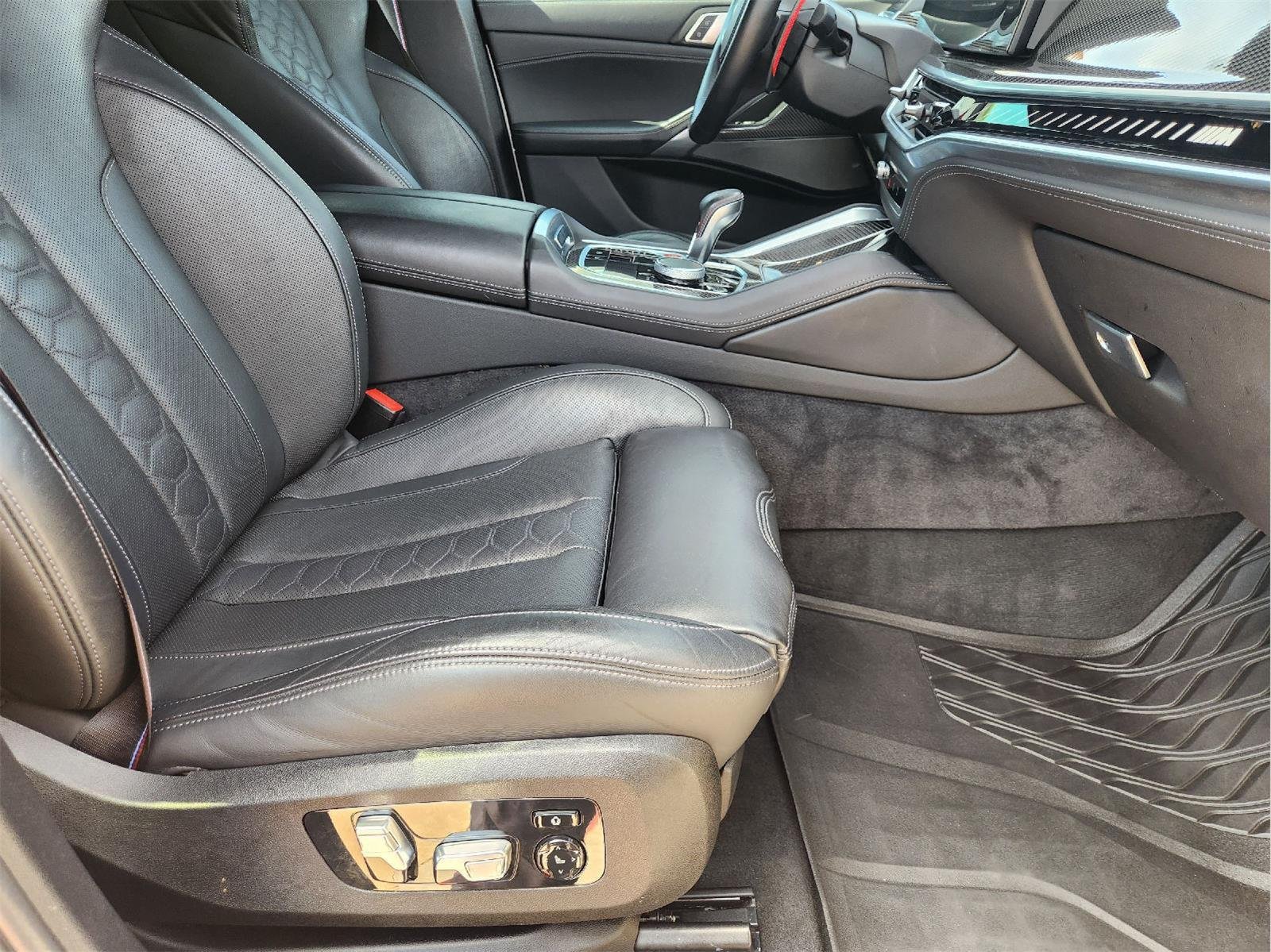 Used 2024 BMW X6 M Competition AWD/4WD image 14