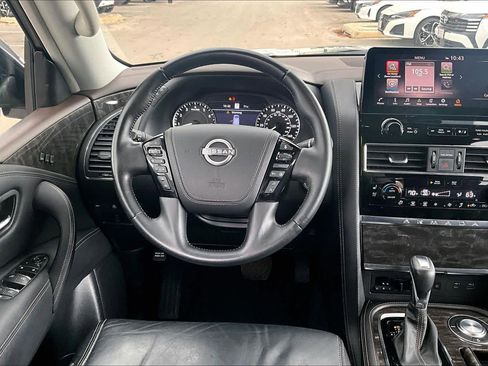 Certified 2022 Nissan Armada Platinum image 5