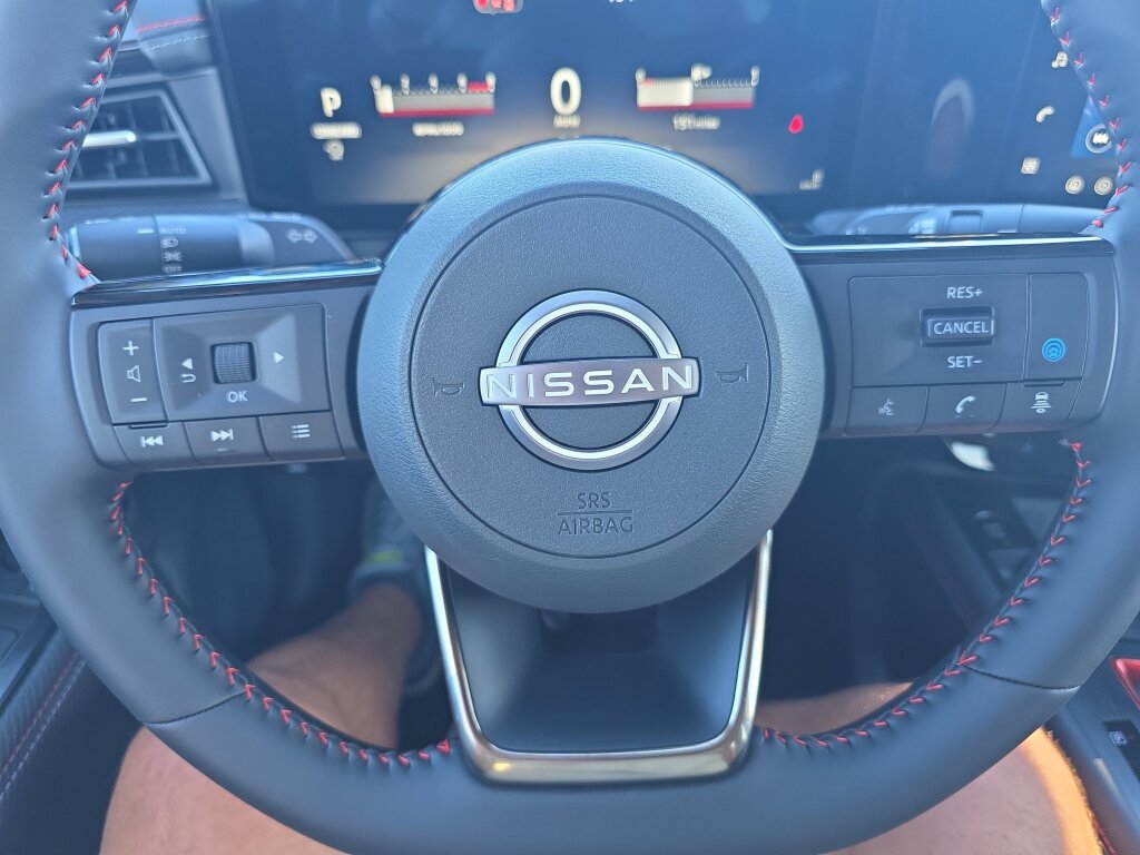 New 2027 Nissan Kicks SR w/ Cold Weather Package FWD image 8