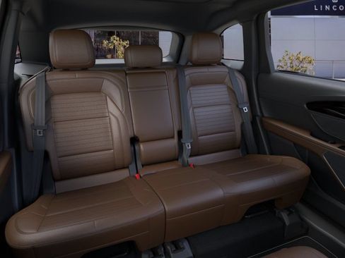 New 2026 Lincoln Nautilus Reserve w/ Jet Appearance Package AWD/4WD image 11