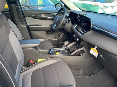 New 2026 Chevrolet TrailBlazer LT w/ Convenience Package image 12