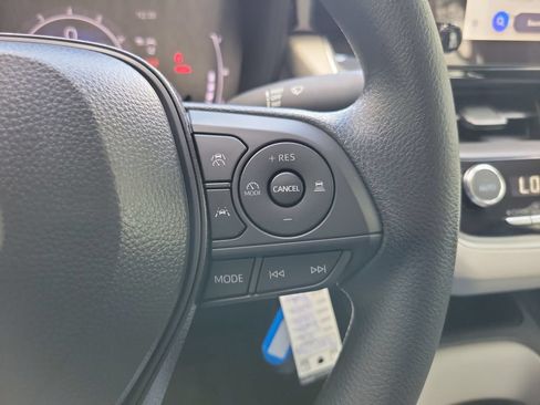 Used 2026 Toyota Corolla LE FWD image 19