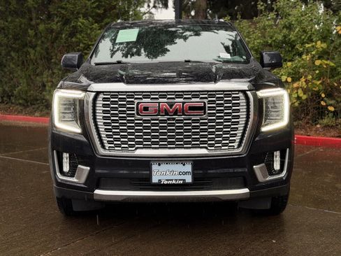 Used 2021 GMC Yukon Denali image 3