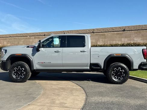 Certified 2025 GMC Sierra 2500 AT4X image 7