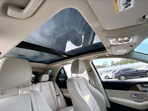 Used 2022 Mercedes-Benz GLE 350 4MATIC image 13