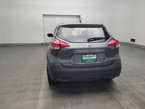 Used 2020 Nissan Kicks S FWD image 6