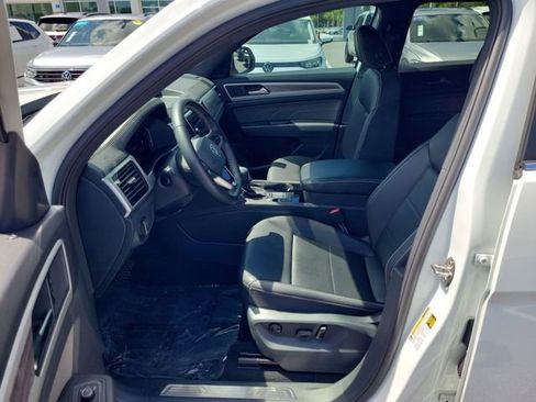 Used 2023 Volkswagen Atlas Cross Sport SE FWD image 18