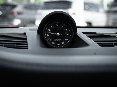 Used 2023 Porsche 911 Carrera T image 28