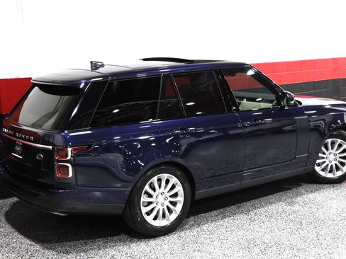 Used 2019 Land Rover Range Rover HSE image 10