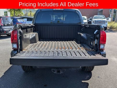 Used 2019 Toyota Tacoma TRD Sport w/ Technology Package RWD image 14
