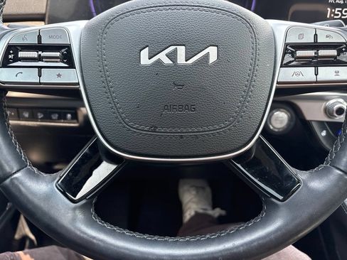 Used 2025 Kia Telluride EX X-Line AWD/4WD image 16
