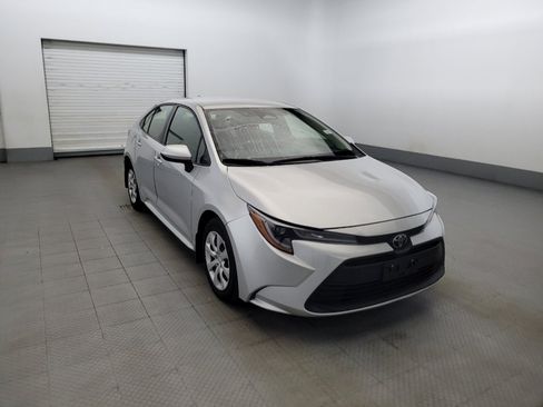 Used 2023 Toyota Corolla LE w/ Carpet Mat Package (TMS) FWD image 13