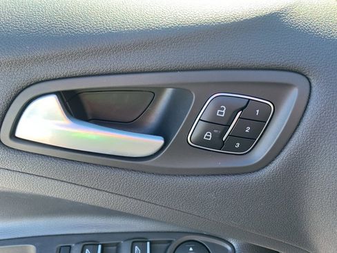 Used 2019 Ford Escape Titanium image 22