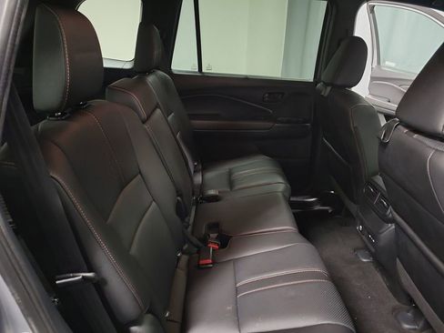 Used 2024 Honda Passport TrailSport image 21