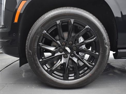 Certified 2026 Cadillac Escalade ESV Sport w/ LPO, ONYX Package AWD/4WD image 8