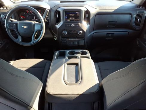Used 2026 Chevrolet Silverado 1500 Custom image 9