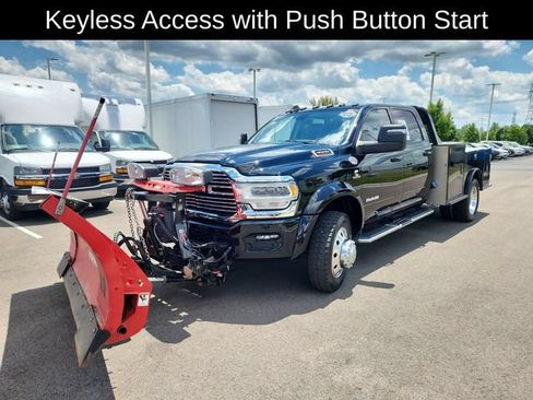 Used 2024 RAM 4500 Laramie AWD/4WD image 3