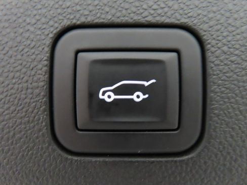 Used 2025 GMC Yukon XL AT4 w/ AT4 Premium Package image 38