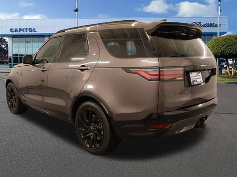 Used 2021 Land Rover Discovery S R-Dynamic image 3