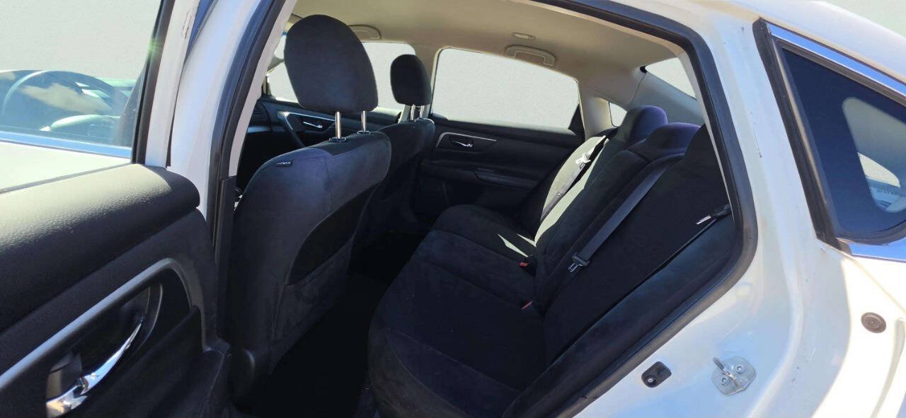 Used 2015 Nissan Altima 2.5 S w/ Power Driver Seat Package FWD image 7