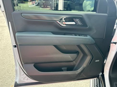 Used 2026 GMC Yukon AT4 w/ AT4 Premium Plus Package AWD/4WD image 11