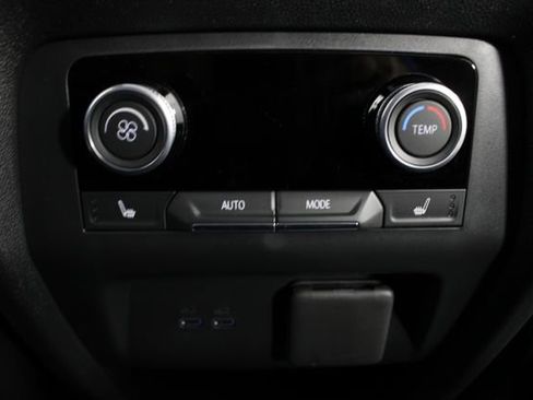 New 2026 Buick Enclave Avenir w/ Super Cruise Package FWD image 21